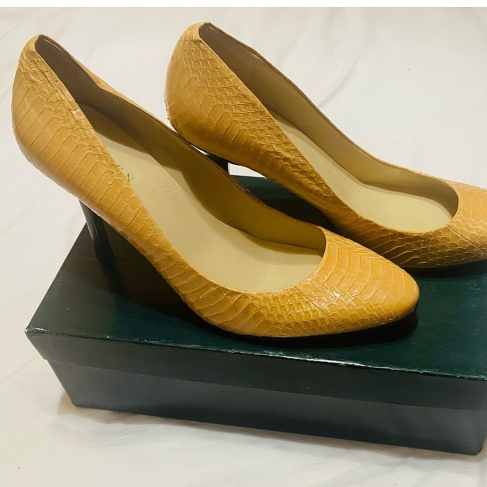 Lauren Ralph Heels - Picture 5 of 11